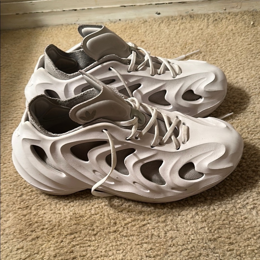 adidas Originals AdiFOM Q Running Shoes, IE7447, Cloud White SZ 9US Men